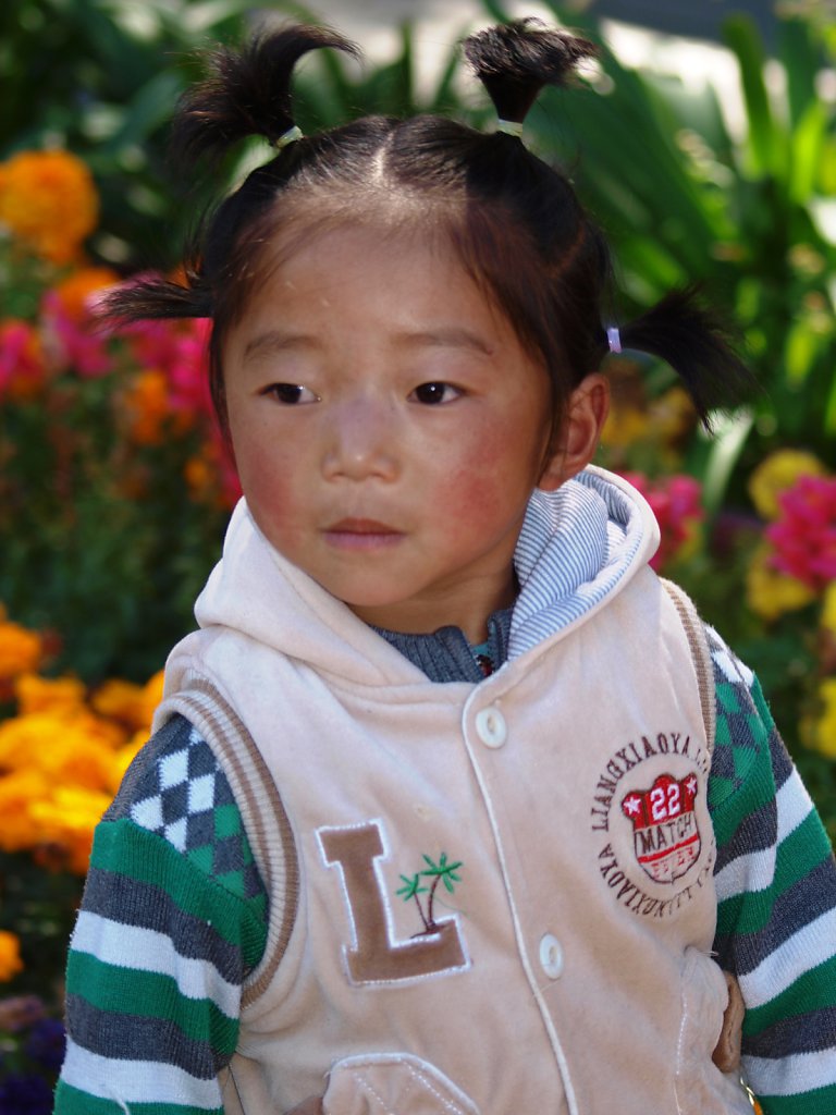 Small Tibetan girl